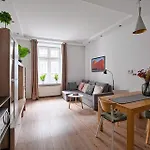 Urban Nest Wietora 8 Апартаменты *