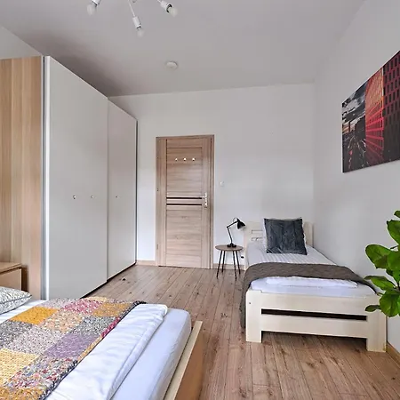 Urban Nest Wietora 8 Апартаменты