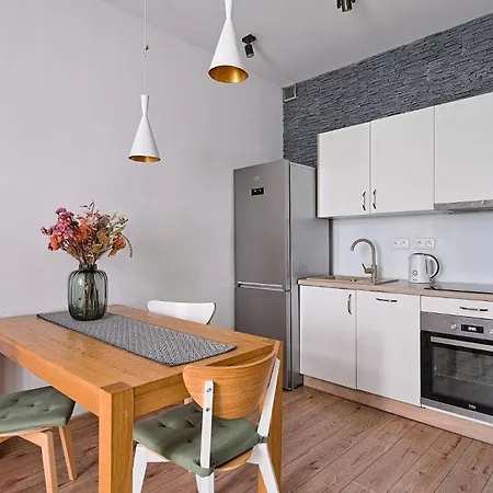 Urban Nest Wietora 8 Апартаменты