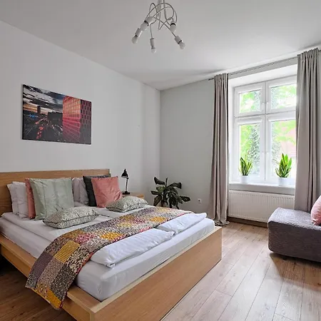 Апартаменты Urban Nest Wietora 8 *