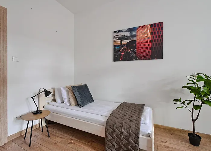 Urban Nest Wietora 8 *