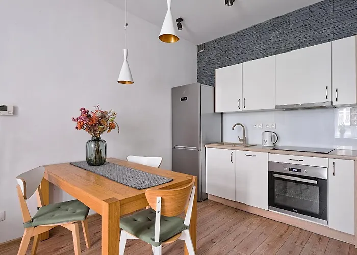 Urban Nest Wietora 8 شقة